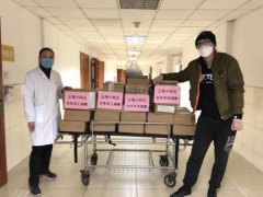 编程少年驰援抗疫一线，小码王防疫物资送达上海嘉定中心医院！