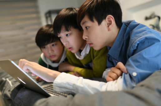 趣味少儿编程选择哪家好？哪家更有教学优势？(图1)
