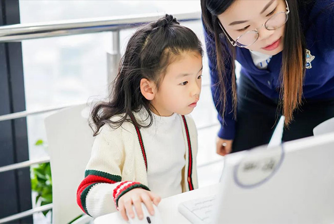 适合小孩学的编程语言有哪些?孩子学编程好吗?(图1) 适合小孩学的编程语言有哪些?孩子学编程好吗?(图1)