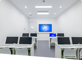026a0216df05839156b9d67c302da084_classroom-pic02.png