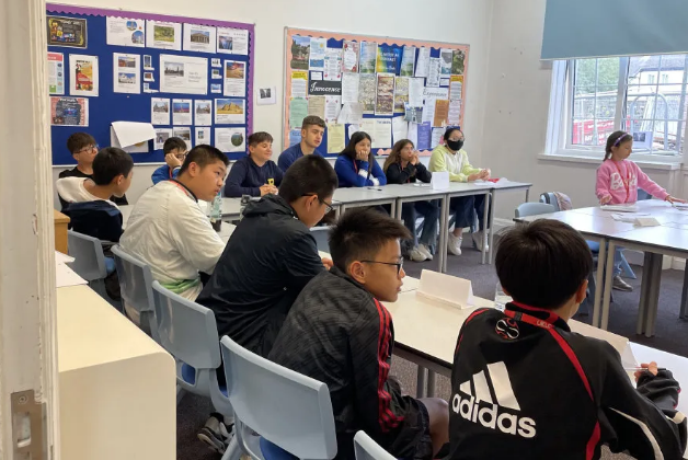 【25暑假|英国百年私校微留学独立营】探访百年私校,畅游牛津剑桥!(图18) image.png