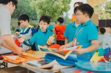 【Q&A五一营我的世界】真人版我的世界,从零到一,亲手搭建房屋,在不同“世界”冒险与探索,打怪升级。(图3) image.png
