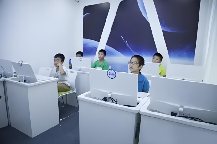 少儿编程有没有必要学?张雪峰为何不建议少儿编程?(图3) 少儿编程有没有必要学?张雪峰为何不建议少儿编程?(图3)