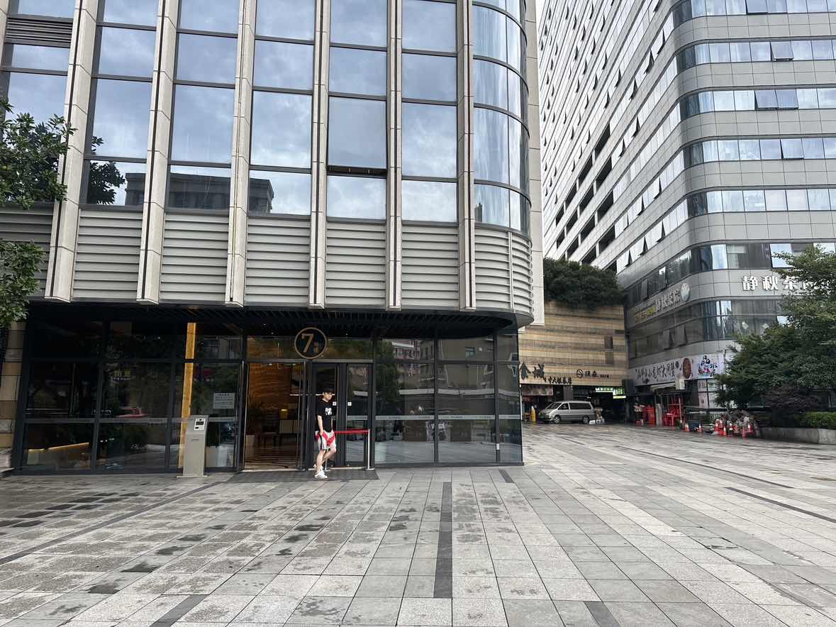 小码王少儿AI编程(杭州中大银泰校区)实拍图(图5) 5.jpg