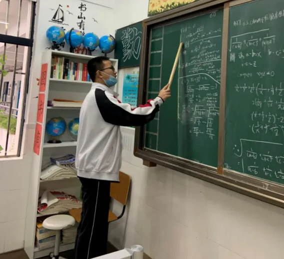 小码星同学:NOI金牌学员背后——“听话”妈妈的教育哲学(图3) 小码星同学:NOI金牌学员背后——“听话”妈妈的教育哲学(图3)