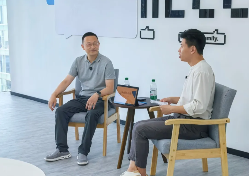小码王创始人王江有受邀出席杭州市江山商会活动,畅谈创业管理与未来教育(图3) 小码王创始人王江有受邀出席杭州市江山商会活动,畅谈创业管理与未来教育(图3)