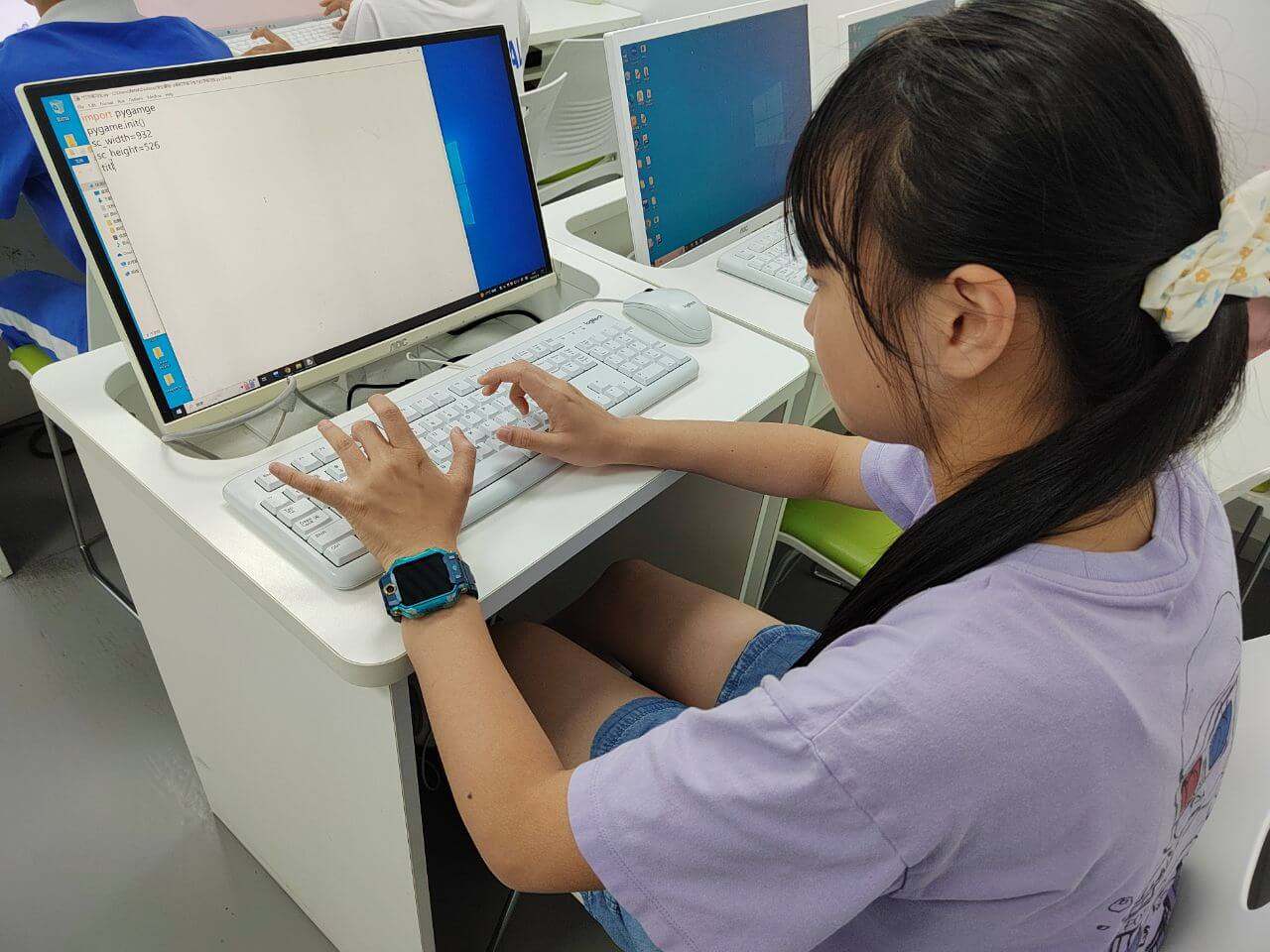 少儿编程哪家好?如何选择靠谱的少儿编程培训机构?(图2) 少儿编程哪家好?如何选择靠谱的少儿编程培训机构?(图2)