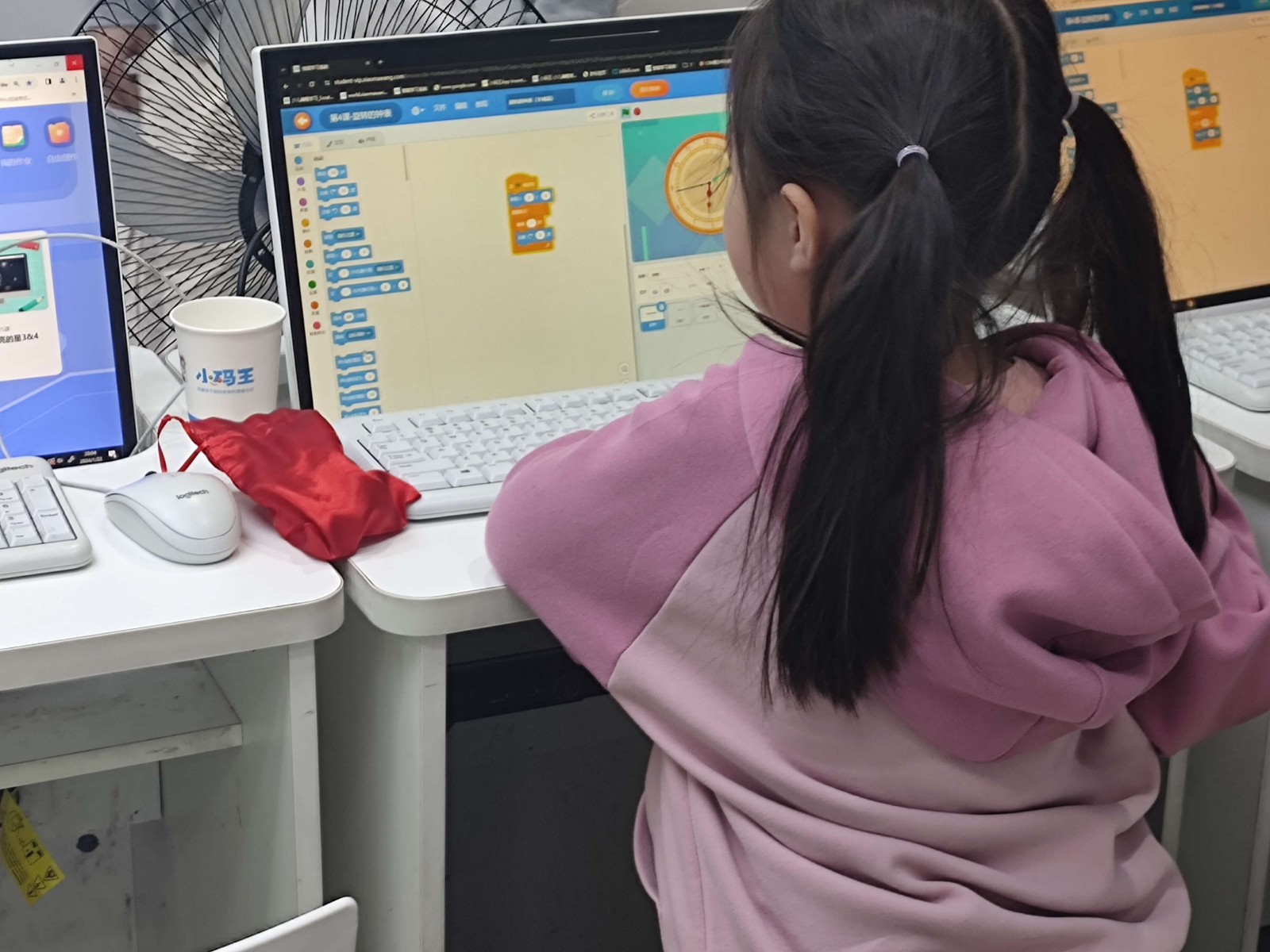 图形化、Python、C++编程语言的区别是什么?怎么选择好?(图3) 图形化、Python、C++编程语言的区别是什么?怎么选择好?(图3)