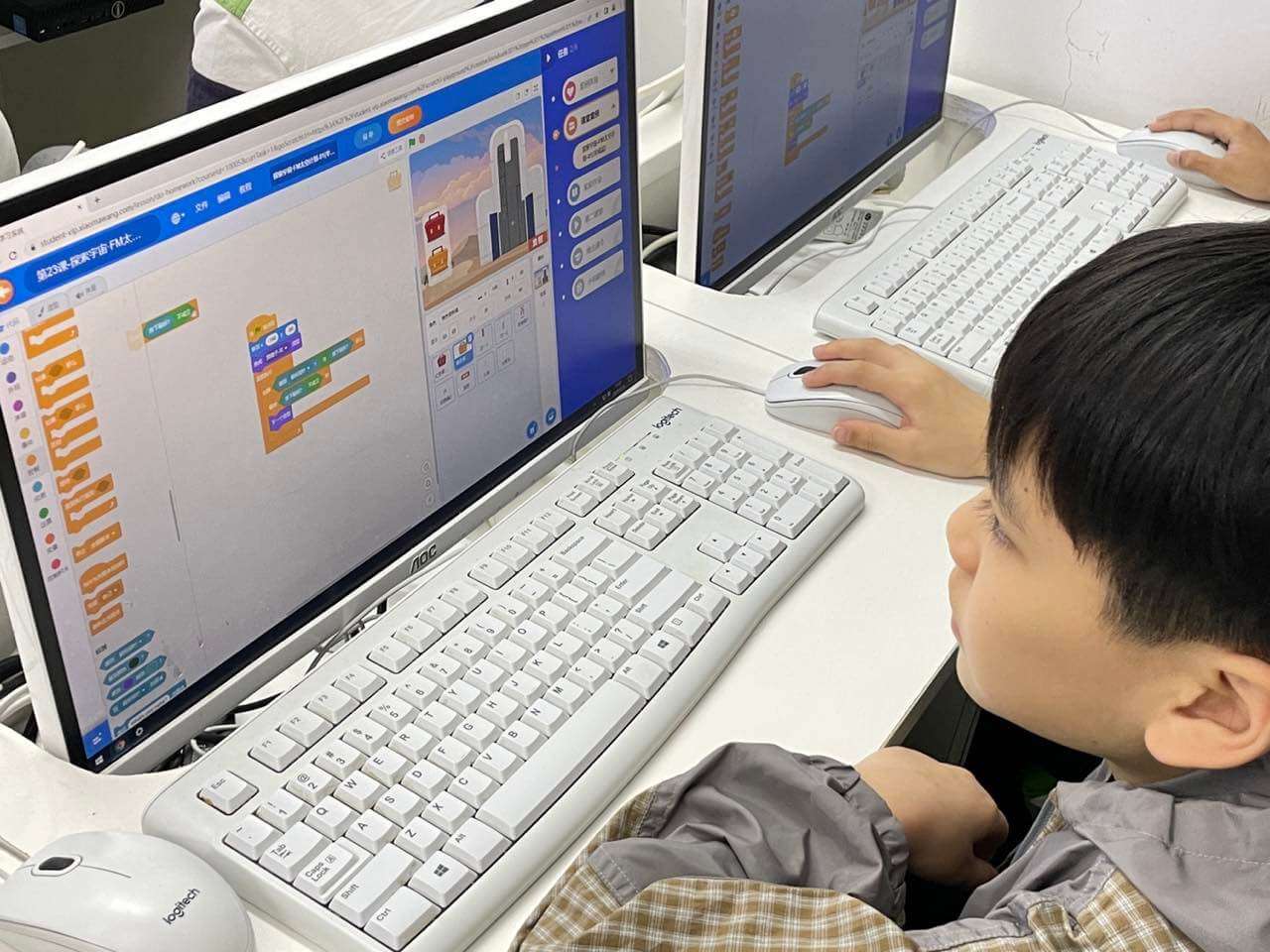 学编程那个机构最专业?深圳学少儿编程哪个机构最权威(图2) 学编程那个机构最专业?深圳学少儿编程哪个机构最权威(图2)