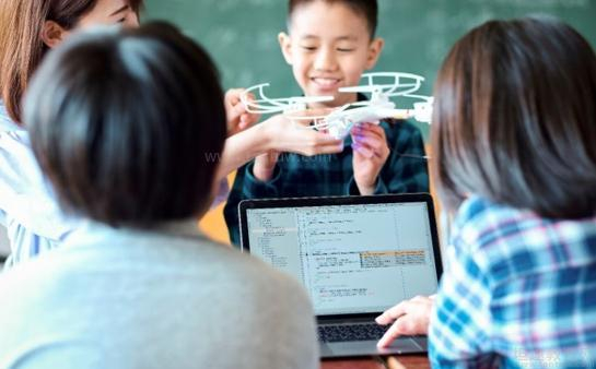 2025小码王编程一年学费多少?附性价比解读(图3) 2025小码王编程一年学费多少?附性价比解读(图3)