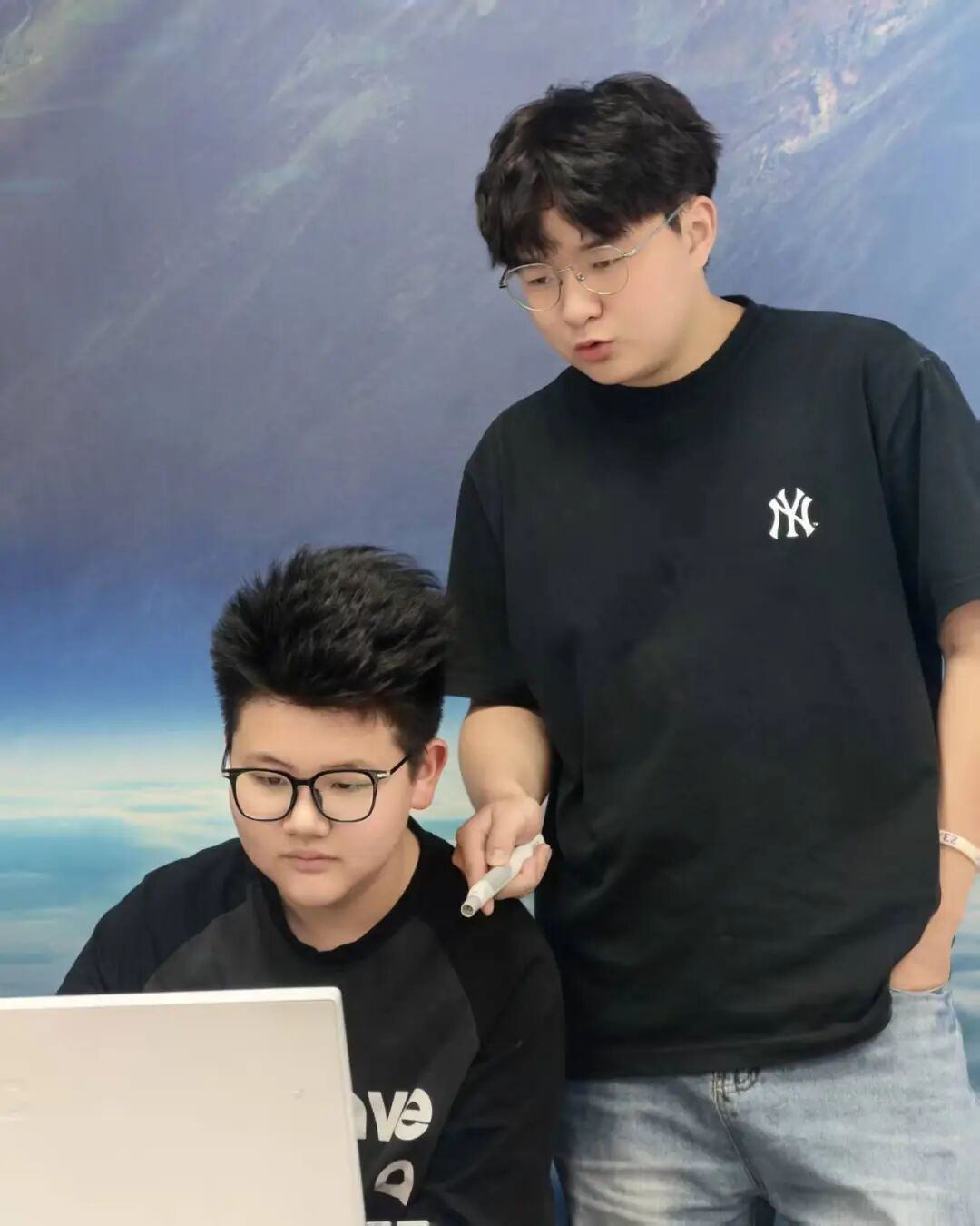 多走一步——小码王郭昌隆:把编程教育,走成一场温暖的陪伴(图5) 多走一步——小码王郭昌隆:把编程教育,走成一场温暖的陪伴(图5)