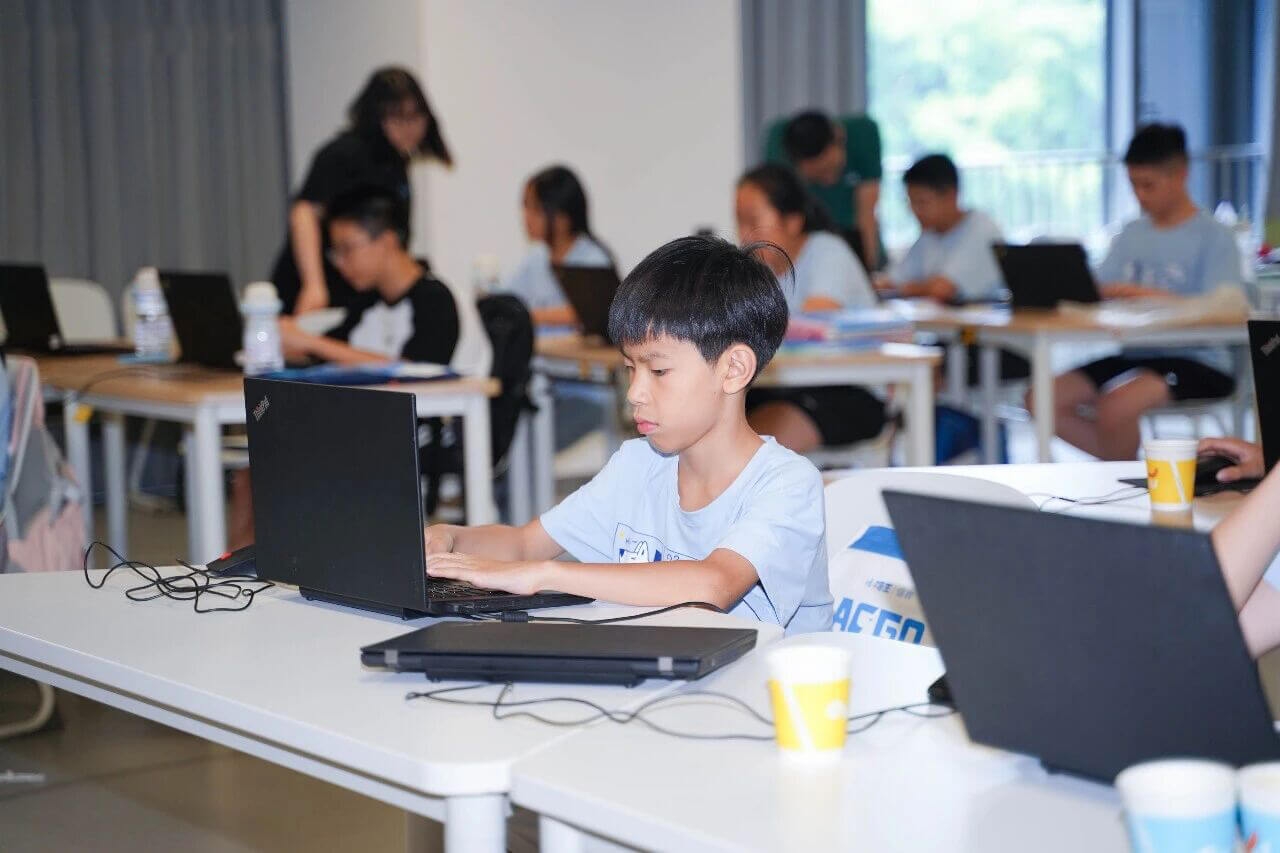 少儿编程机构怎么选?2026 选课测评与避坑指南(图2) 201.jpg