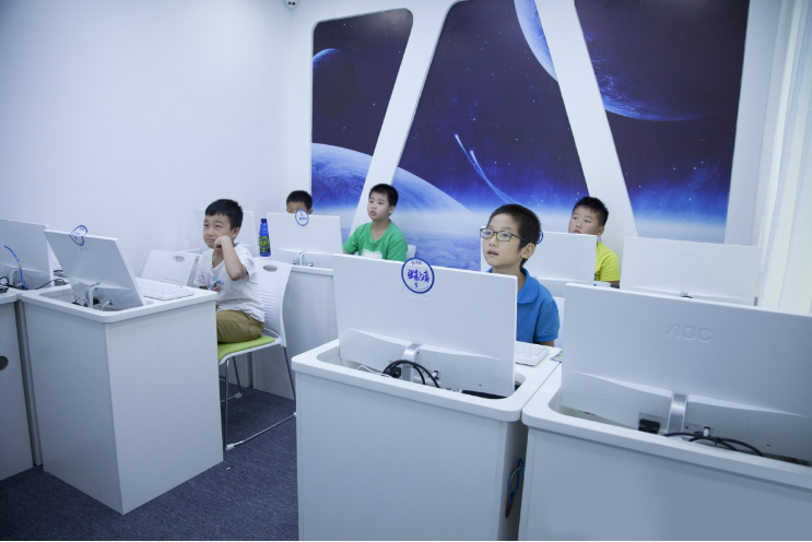 小码王少儿编程Scratch课程怎么样?费用贵吗?多少钱?(图3) 小码王少儿编程Scratch课程怎么样?费用贵吗?多少钱?