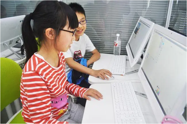 少儿编程培训哪家好?孩子如何学好少儿编程?(图1) 少儿编程培训哪家好?孩子如何学好少儿编程?(图1)
