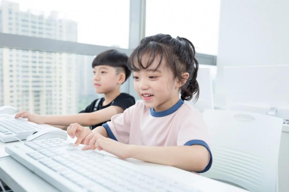 少儿编程是培养什么?学少儿编程有哪些好处呢?(图2) 少儿编程是培养什么?学少儿编程有哪些好处呢?(图2)