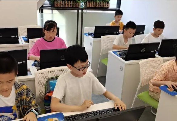 少儿编程小码王怎么收费？小码王少儿编程怎么样？(图2)