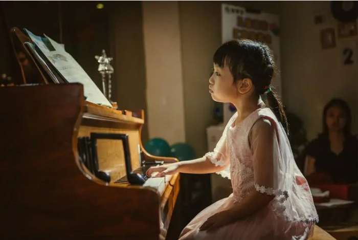 孩子特长学什么好？这些特长学习科目家长必知道！(图2)
