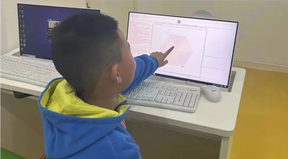 两会结束,人工智能热度飙升,对教育有哪些影响?听听代表委员怎么说!(图3) 两会结束,人工智能热度飙升,对教育有哪些影响?听听代表委员怎么说!