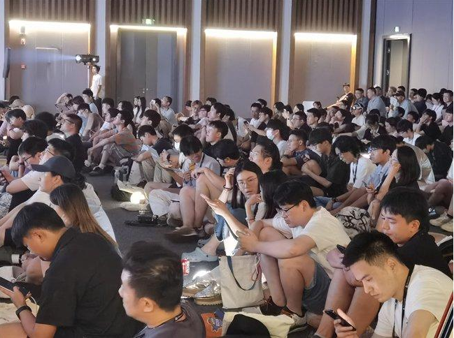 学编程的孩子更强大,小码王学员居然做了这样一件大事!(图3) 学编程的孩子更强大,小码王学员居然做了这样一件大事!(图3)