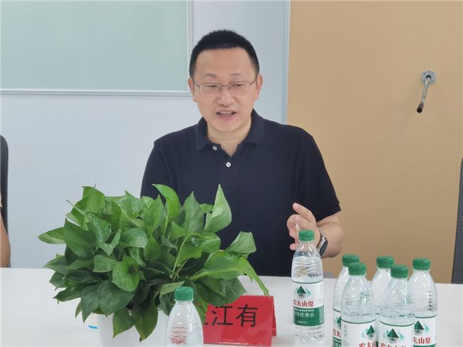 杭州市江山商会走访小码王总部及未来科技城校区,共话未来教育新篇章(图4) 杭州市江山商会走访小码王总部及未来科技城校区,共话未来教育新篇章(图4)